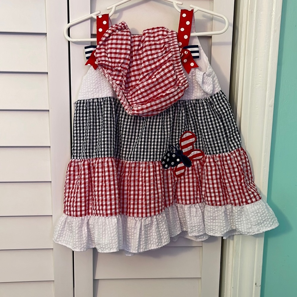 Infant 2 piece bloomer and dress set.